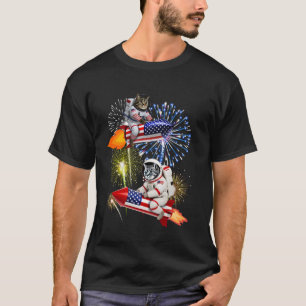 Cool Cat Riding Rocket USA Fireworks US Astronaut  T-Shirt