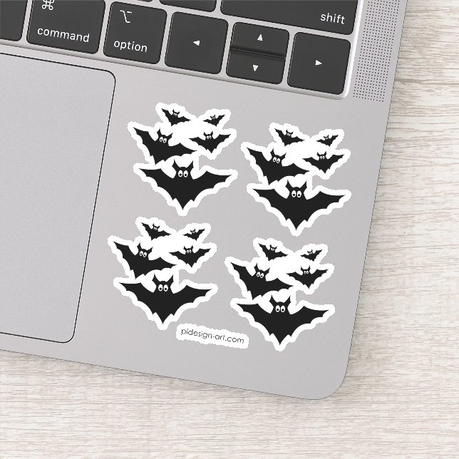 Cool cute Flying bats Halloween pattern (Detail)