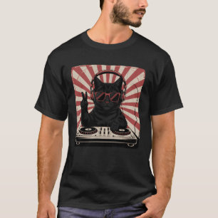Cool DJ Cat with headphones Retro Vintage Music Lo T-Shirt