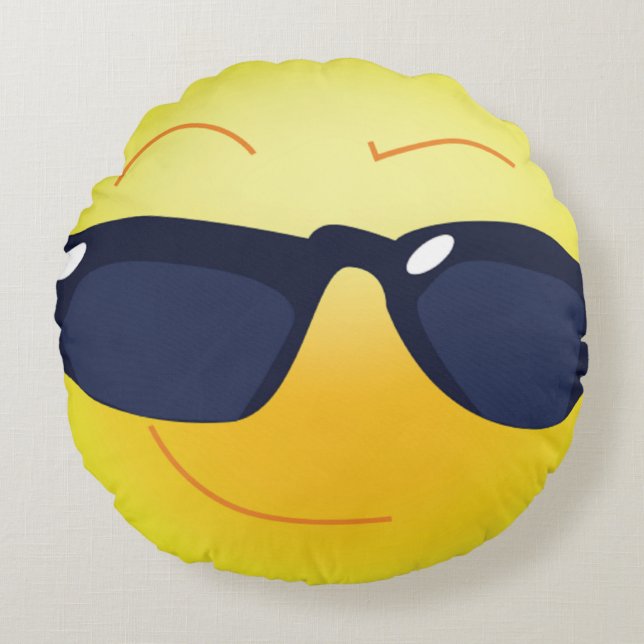 COOL FACE ROUND CUSHION (Front)