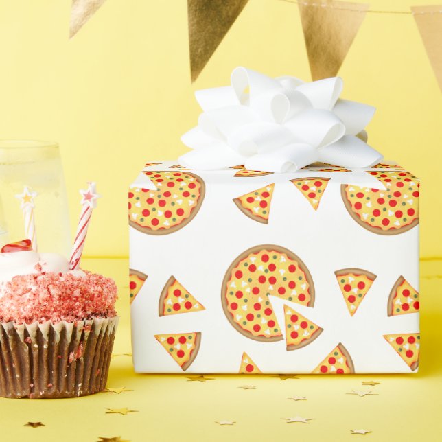 Cool fun pizza and slices pattern on white wrapping paper (Birthday Party)