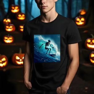 Cool Halloween Skeleton Surfing The Waves Design T-Shirt