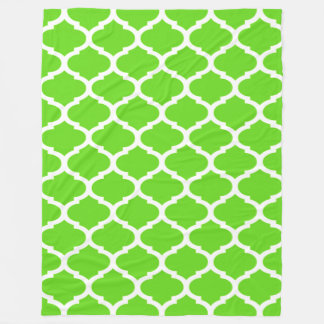 Cool Lime Green Moroccan Quatrefoil Pattern Fleece Blanket