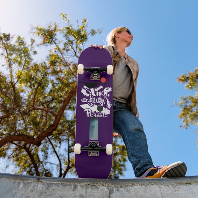 Cool Retro Surf Brooklyn Peace  Skateboard (Outdoor 1)
