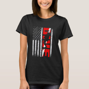 Cool Retro USA Flag SCUBA Diving Patriotic diver A T-Shirt