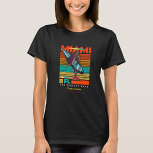Cool Summer Miami FL. Adventure Illustration Outfi T-Shirt