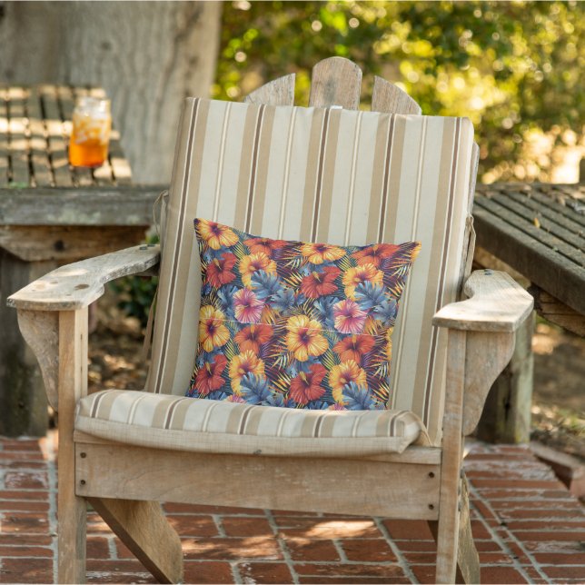 Cool tiled beach house flowers  cushion (Chair)