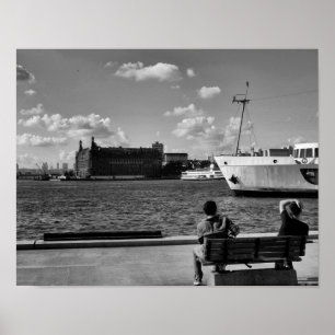 Cool, urban photo of lifestyle in Istanbul Poster