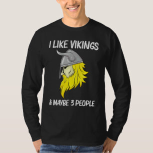 Cool Viking Design For Men Women Norse Horned Helm T-Shirt