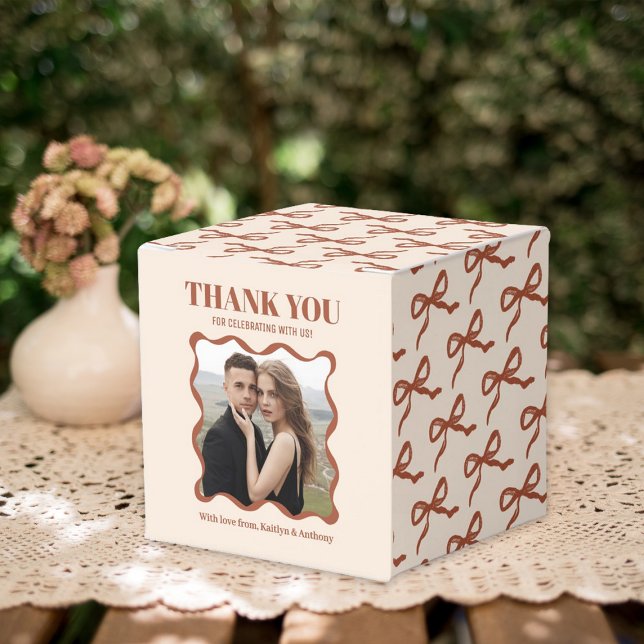 Coquette Bow Retro Wedding Favour Box (Creator Uploaded)