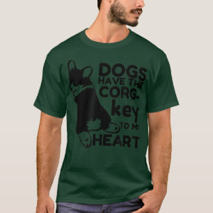 Corgi Lovers Dog Lovers Fur Mum Fur Parents T-Shirt