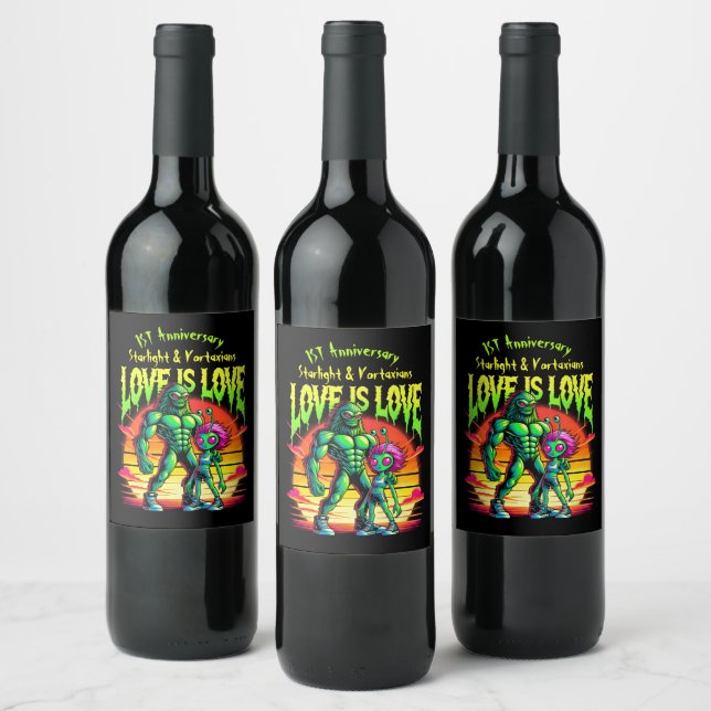 Cosmic Romance Between Alien Figures Wine Label (Bottles)