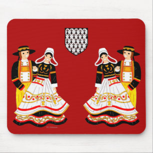Costume traditionnel de Bretagne, France Mouse Pad