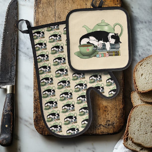 Cosy Books Cat Tuxedo Tea Cute Green Teapot Reader Oven Mitt & Pot Holder Set