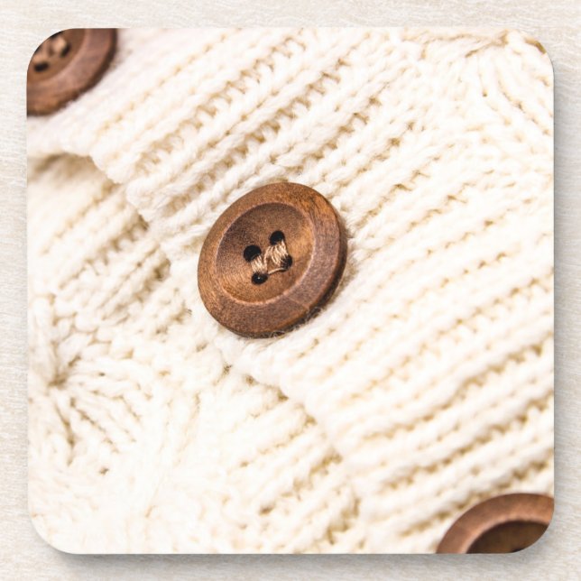 Cosy cable knit sweater wood button brown cream coaster (Front)