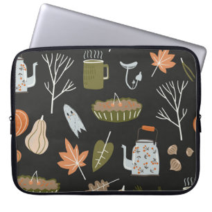 Cosy Fall Elements: Warm Pattern. Laptop Sleeve