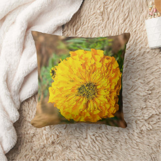 Cosy Home Decor Pillow with Floral Wreath Design