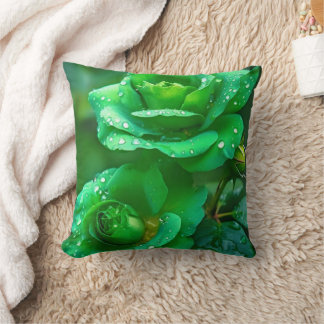 Cosy Home Decor Pillow with Floral Wreath Design