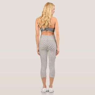 Cottagecore Cute Festive Christmas Stripe Pattern Capri Leggings