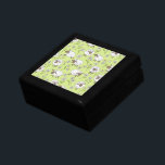 Counting sheep on honney dew green gift box<br><div class="desc">Hand-painted cute doodle sheep and daisies</div>