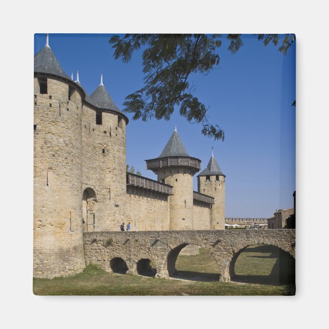 Counts Castle, Carcassonne, Aude, Languedoc, Magnet (Front)