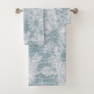 County Cottage Velvety Blue Daisy Bath Towel Set