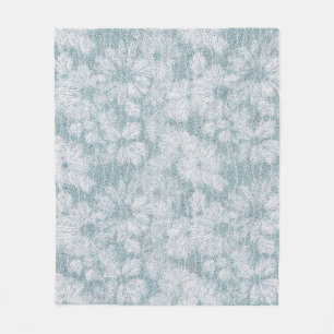 County Cottage Velvety Blue Daisy Fleece Blanket