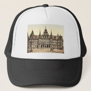 Court House, Wiesbaden, Hesse-Nassau, Germany clas Trucker Hat
