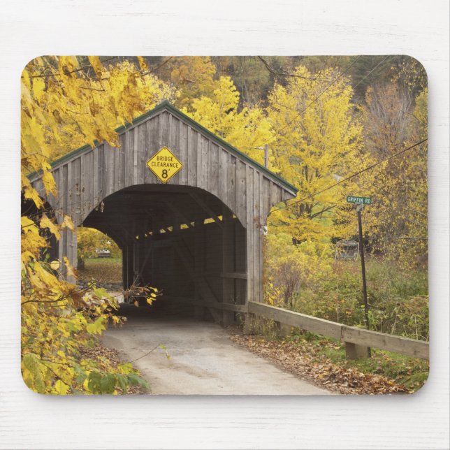 Covered bridge, Vermont, USA 2 Mouse Pad (Front)