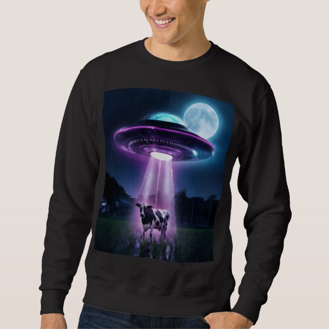 Cow meets aliens. sweatshirt (Front)