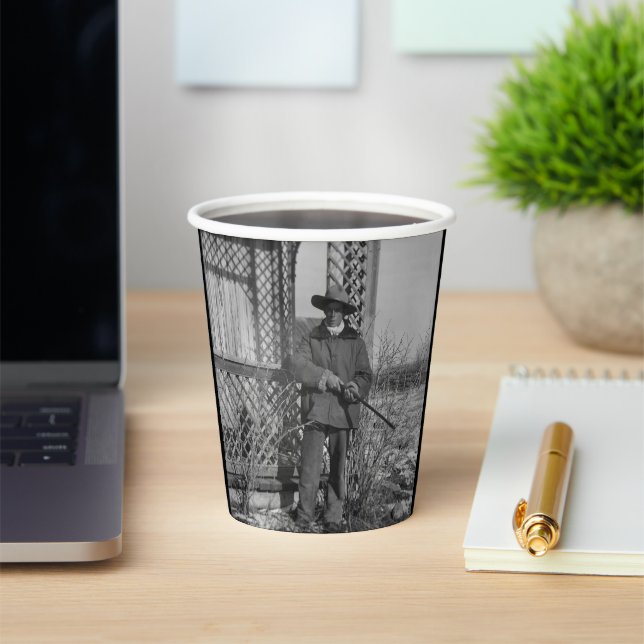 Cowboy Rancher or Canadian Outlaw of Old West Paper Cups (Insitu)