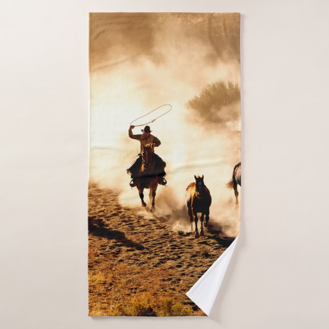 Cowboys chasing wilding horses. roping and riding, bath towel (Bath Towel)