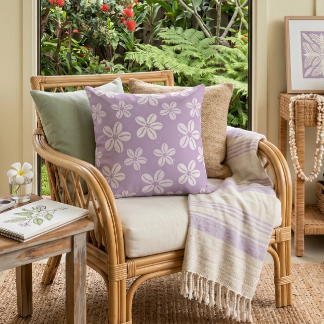 Cowrie Shell Flower Pattern Cushion (Creator Uploaded)