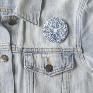 Crab and sea weed in white and navy 6 cm round badge