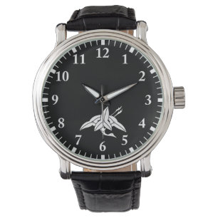 Crane-shaped arrowhead watch