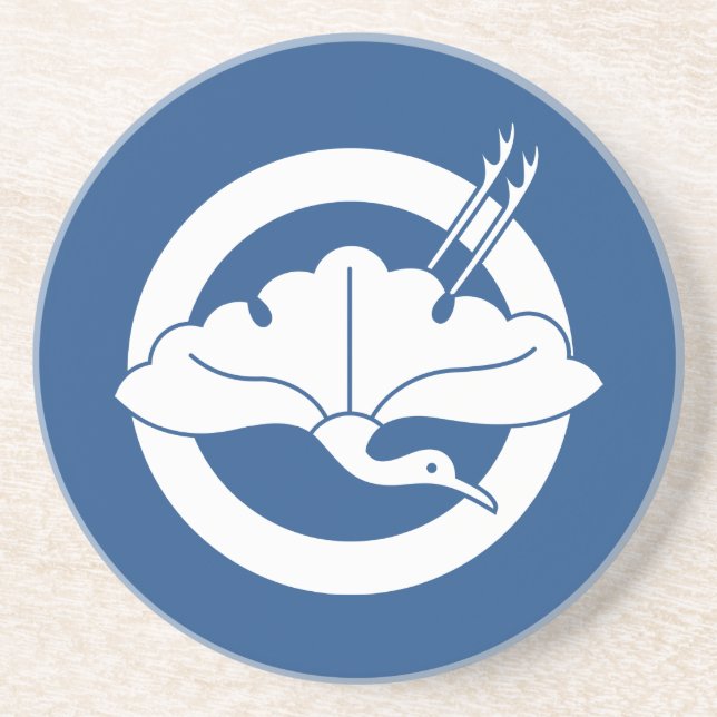 Crane-shaped ginkgo leaf on circle coaster (Front)