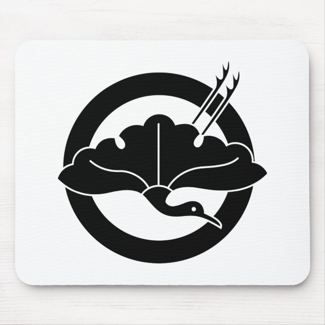 Crane-shaped ginkgo leaf on circle mouse pad (Front)