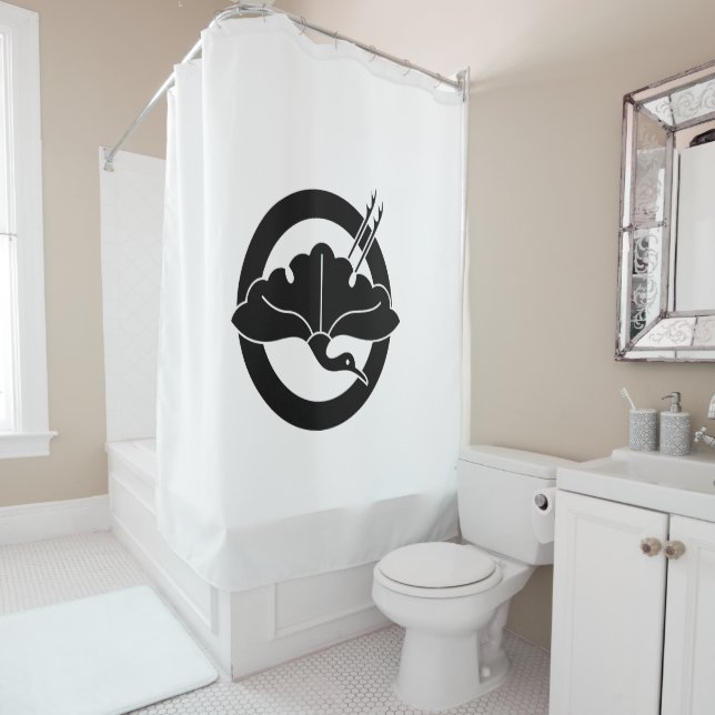 Crane-shaped ginkgo leaf on circle shower curtain (In Situ)