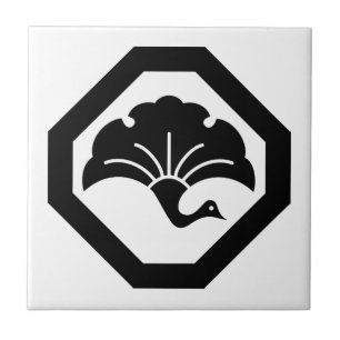 Crane-shaped ginkgo leaf on tray ceramic tile