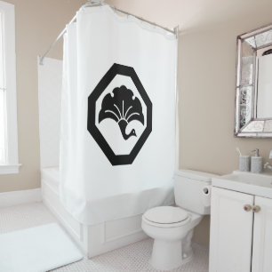 Crane-shaped ginkgo leaf on tray shower curtain