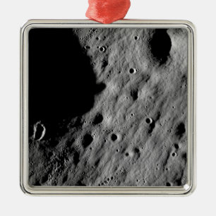 Cratered regions metal tree decoration