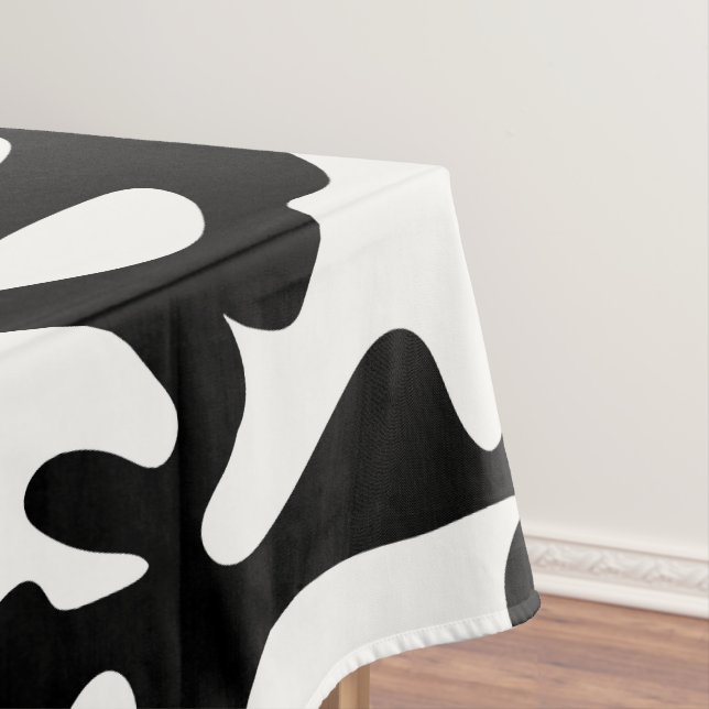crazy cow tablecloth (In Situ)