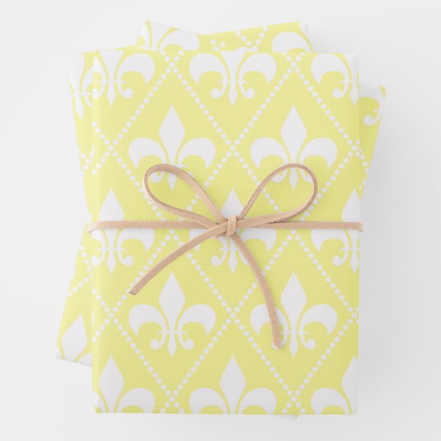 Cream Fleur de Lis Wrapping Paper Sheet (In situ)