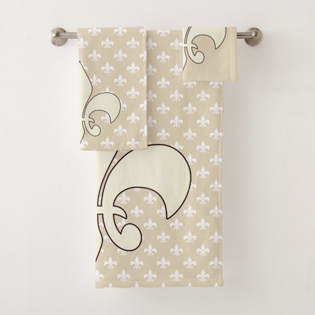 Cream & White French Fleur de Lis Bath Towel Set (Insitu)