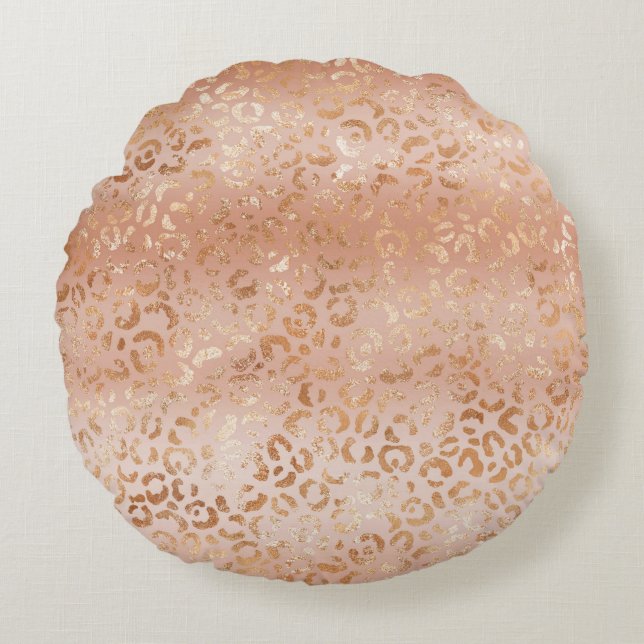 Creamy Peach Rose Blush Leopard Print        Round Cushion (Front)