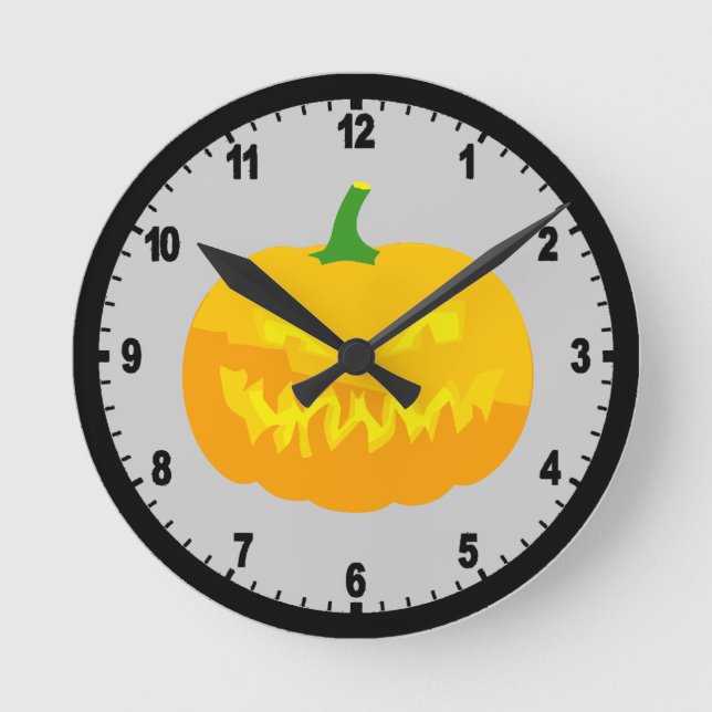 Creepy Jack-O-'Lantern Round Clock (Front)