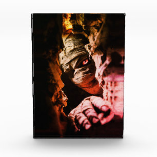 Creepy Mummy Wall Art – Dark Horror Portrait Print Photo Block