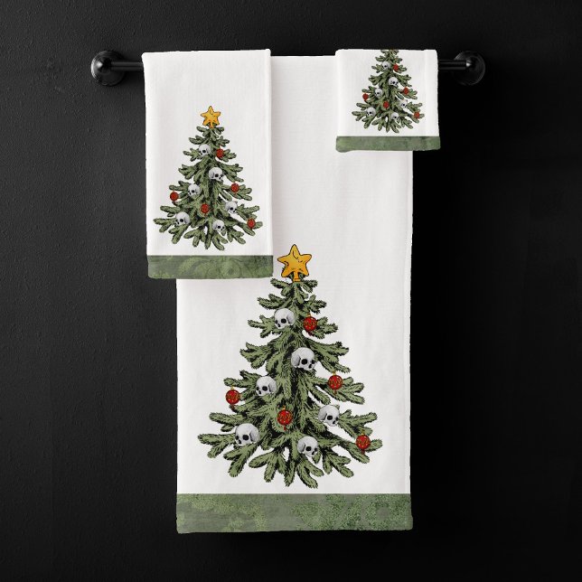 Creepy XMAS | A Very Gothic Christmas Tree Grunge Bath Towel Set (Creator Uploaded)