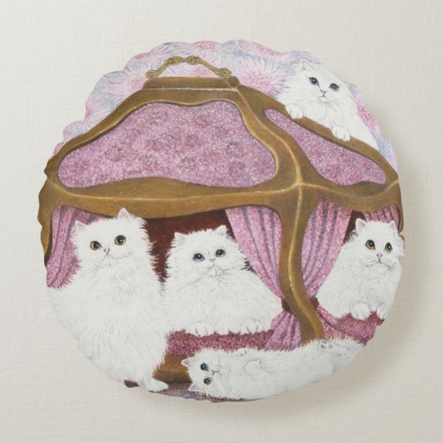 Creme de la creme round cushion (Front)