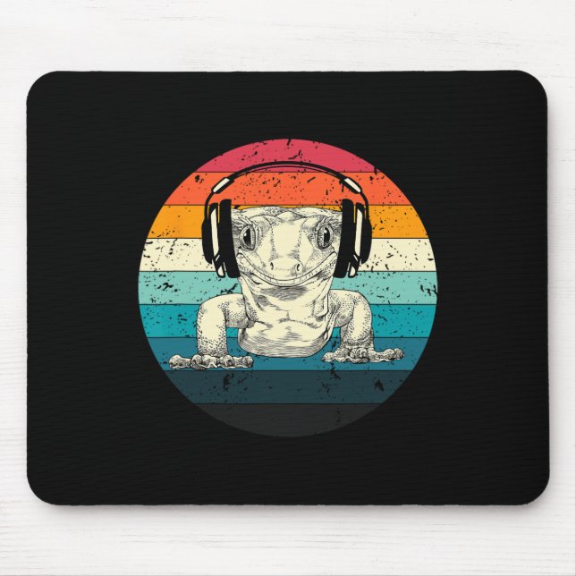 Crested Gecko Playing Video Game Funny Gamers  Mouse Pad (Front)